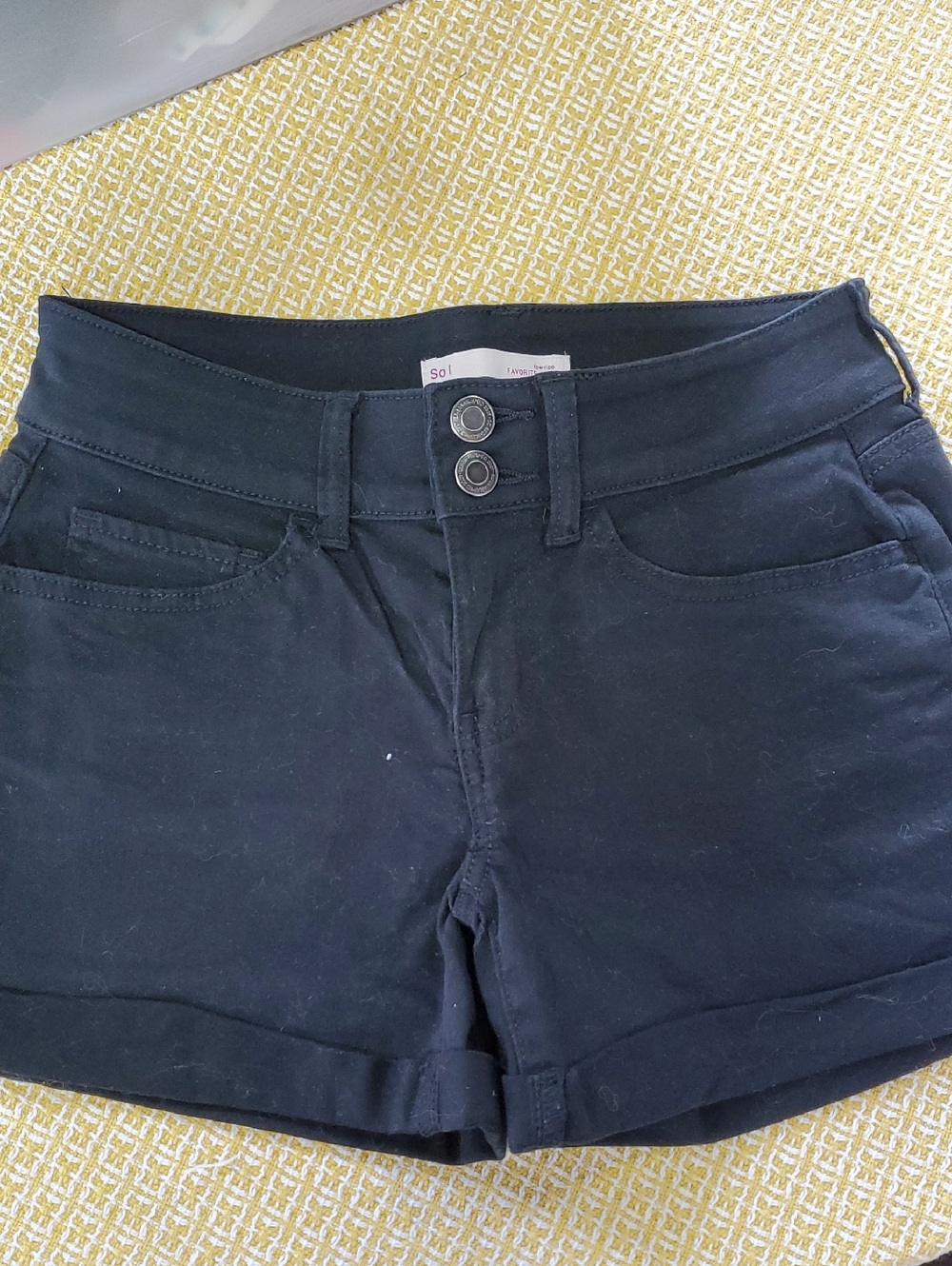 Sol Low Rise Favorite Midi  Double-Button Juniors Size 3 Shorts